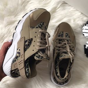 MUST GO 🔥🔥 AIR HUARACHE RUN PRINT‼️ NIKE